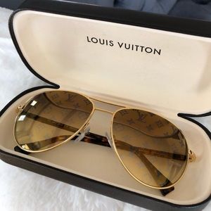 LOUIS VUITTON Conspiration Pilot Sunglasses
